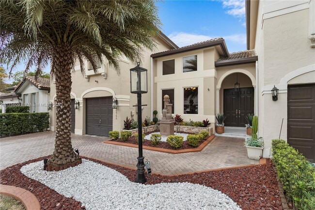 10960 NW 48th Terrace in Doral, FL - Building Photo - Building Photo