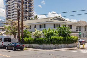 2204 Date St in Honolulu, HI - Building Photo - Building Photo