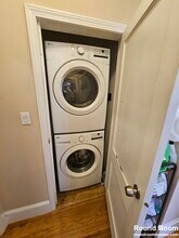 229 Freeman St, Unit 3 in Brookline, MA - Foto de edificio - Building Photo