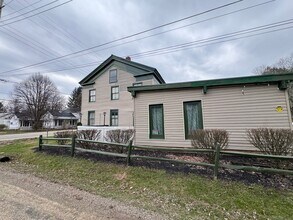212 Main St in Pittsfield, PA - Building Photo - Building Photo