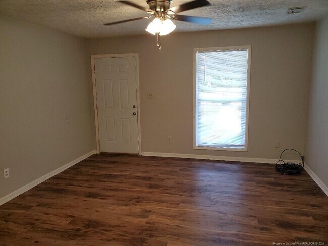 6453 Rockford Dr in Fayetteville, NC - Building Photo - Building Photo