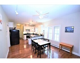 103 Lanark Rd, Unit 101 in Boston, MA - Building Photo - Building Photo