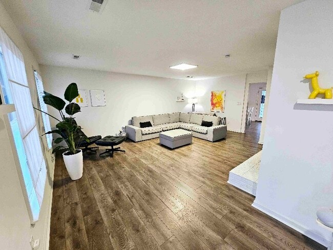 property at 6918 Steeplechase Dr NW
