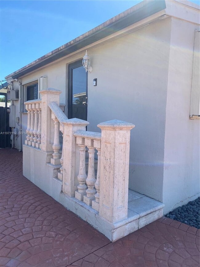 3181 SW 84th Ct in Miami, FL - Building Photo - Building Photo