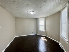 334 Clarendon Ave NW in Canton, OH - Building Photo - Building Photo