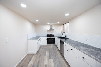 109 N 10th St in Ponca City, OK - Building Photo - Building Photo