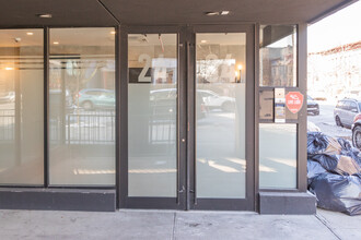 2484 Bedford Ave in Brooklyn, NY - Foto de edificio - Building Photo