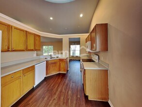 10524 Walker Vista Dr in Riverview, FL - Foto de edificio - Building Photo