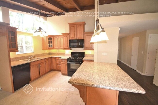 8235 Garden Grove Ave in Los Angeles, CA - Building Photo - Building Photo