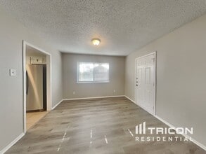 304 Shelmar Dr in Euless, TX - Building Photo - Building Photo