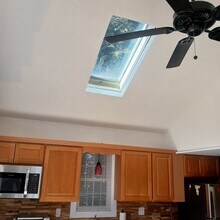 105 Pulaski St, Unit Pool house in Southampton, NY - Building Photo - Building Photo