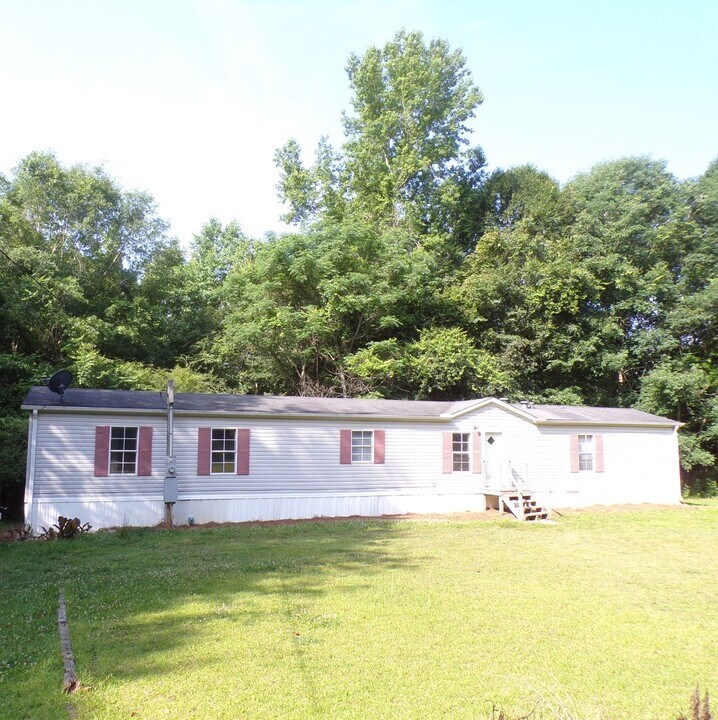 2255 Fairfax Bypass in Valley, AL - Building Photo