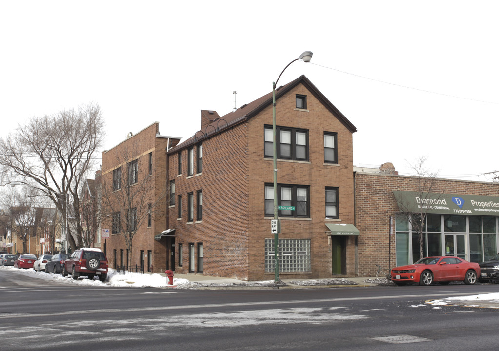 1540 N Ashland Ave in Chicago, IL - Building Photo