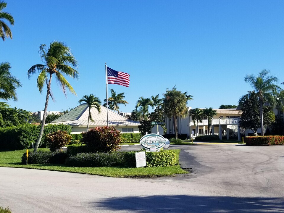 638 Snug Harbor Dr Photo