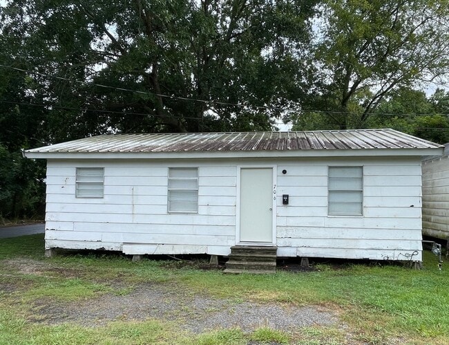 706 Graceland Ave