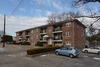 1 Talbot St in North Providence, RI - Foto de edificio - Building Photo