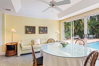 353 Seaspray Ave in Palm Beach, FL - Building Photo - Building Photo