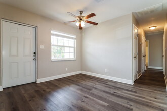 4501 Indianapolis St NE in St. Petersburg, FL - Building Photo - Building Photo