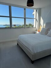 11930 N Bayshore Dr, Unit 508 in North Miami, FL - Foto de edificio - Building Photo