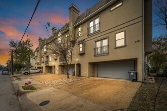 2203 N Carroll Ave in Dallas, TX - Building Photo - Building Photo