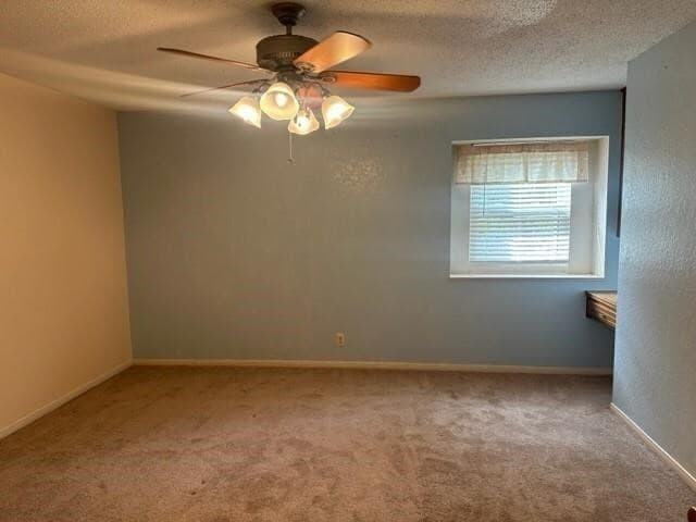 608 Dogwood St in Lake Jackson, TX - Building Photo - Building Photo