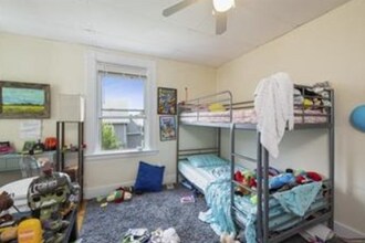 49 Bennett St, Unit 2 in Boston, MA - Foto de edificio - Building Photo