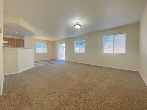 10309 Valle Suave Dr in Socorro, TX - Building Photo - Building Photo
