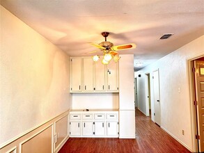 2802 Shady Grove Dr in Bedford, TX - Building Photo - Building Photo