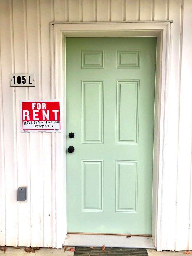 105 W 2nd St Lower in Yamhill, OR - Foto de edificio - Building Photo