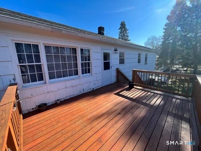 123 Folino Dr in Bridgeport, CT - Building Photo - Building Photo