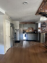 51 W Blenkner St, Unit 301 in Columbus, OH - Foto de edificio - Building Photo