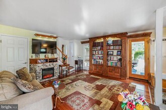 27 Triple Crown Ct in North Potomac, MD - Building Photo - Building Photo