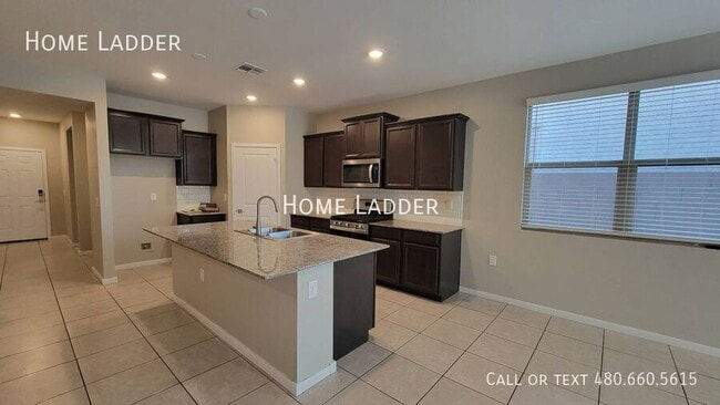 14096 W Surrey Dr in Surprise, AZ - Building Photo - Building Photo