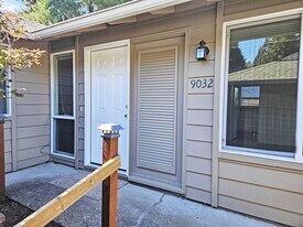 9032 SW Monterey Pl in Portland, OR - Building Photo
