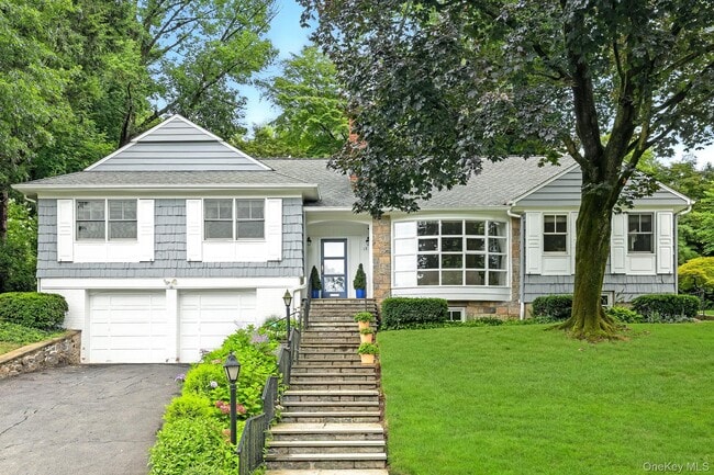 property at 18 Taunton Rd