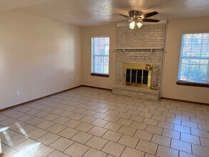 4508 NE Arlington Ave in Lawton, OK - Building Photo - Building Photo