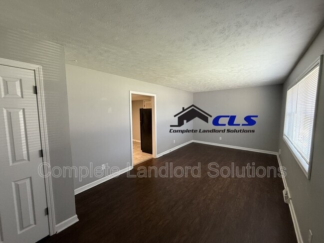 886 E Dawn Dr in Terre Haute, IN - Building Photo - Building Photo