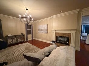 825 Goodchild Ln in Santa Maria, CA - Foto de edificio - Building Photo