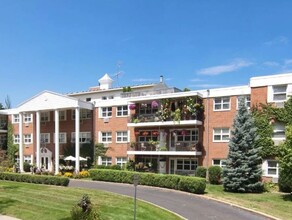 Highcroft Manor in Wayzata, MN - Foto de edificio - Interior Photo