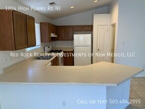 1004 High Plains Rd in Rio Rancho, NM - Building Photo - Building Photo