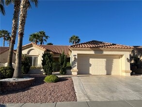 10041 Woodhouse Dr in Las Vegas, NV - Building Photo - Building Photo