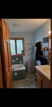 464 Hanna Rd in Mason, MI - Building Photo - Building Photo