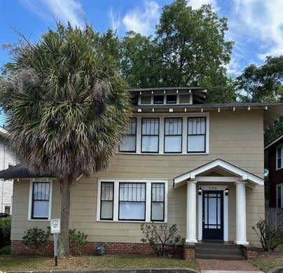 property at 1104 Belleview St