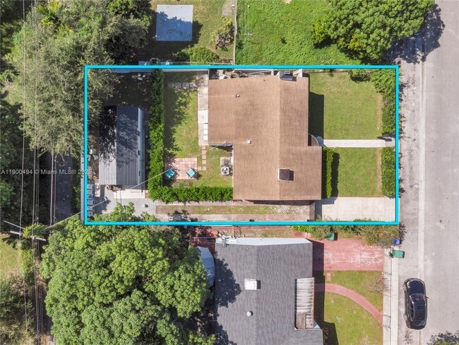 774 NW 49th St in Miami, FL - Building Photo - Building Photo
