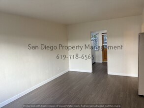 3617-3617 Reynard Way in San Diego, CA - Building Photo - Building Photo