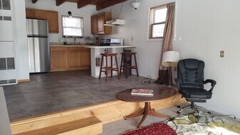 661 Springtown Rd, Unit A in Tillson, NY - Building Photo