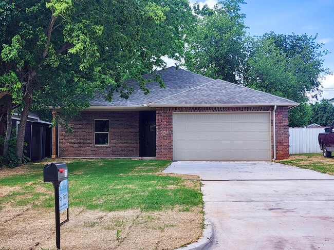 property at 512 E Perkins Ave