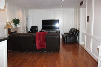 2514 Nantucket Dr in Houston, TX - Building Photo - Building Photo