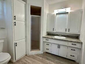 650 S 22nd St in Slaton, TX - Building Photo - Building Photo