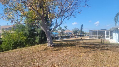 125 Cambridge Dr NW in Port Charlotte, FL - Building Photo - Building Photo